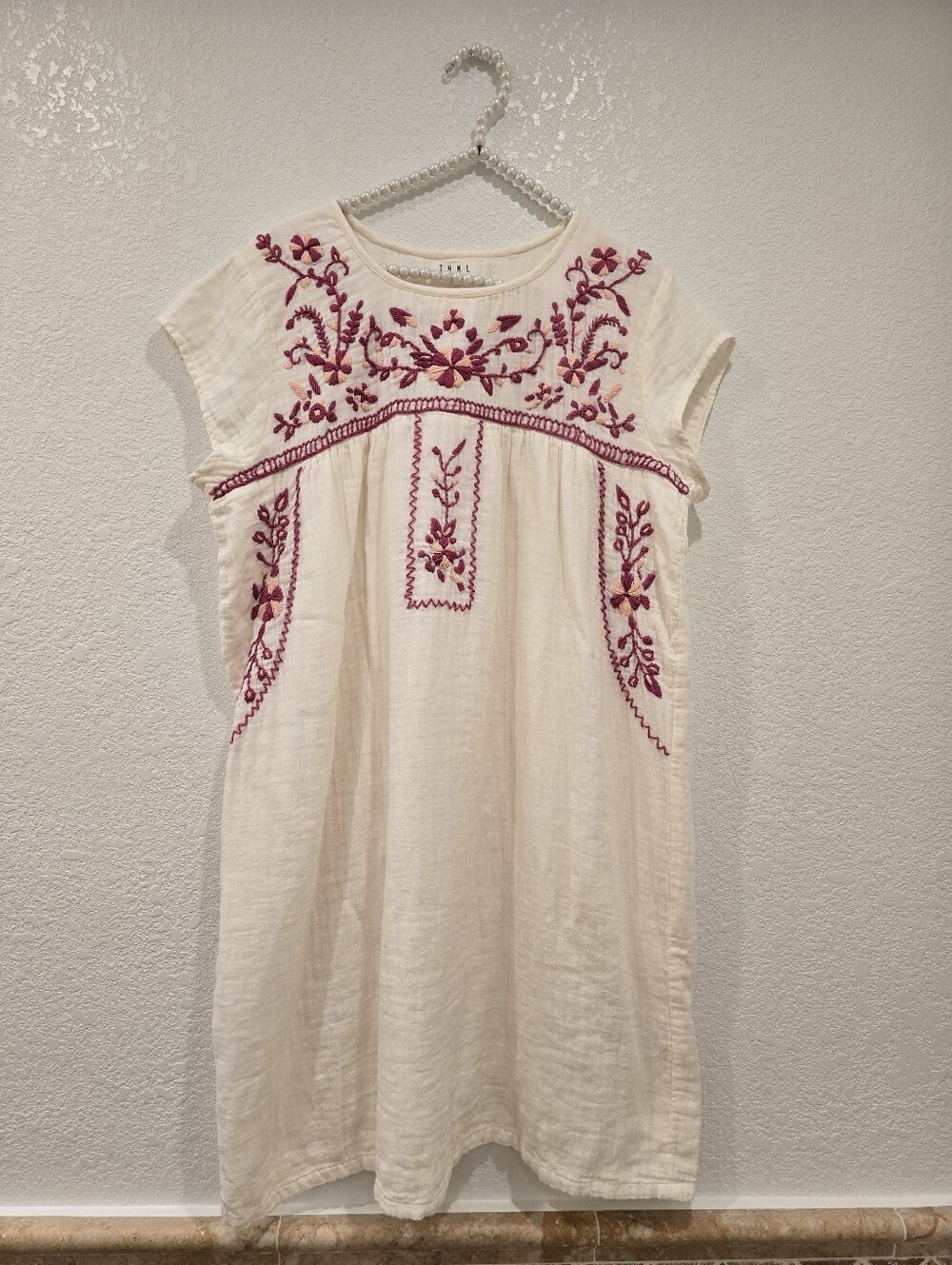 THML ivory cap-sleeve gauze Floral Embroidered Dress L